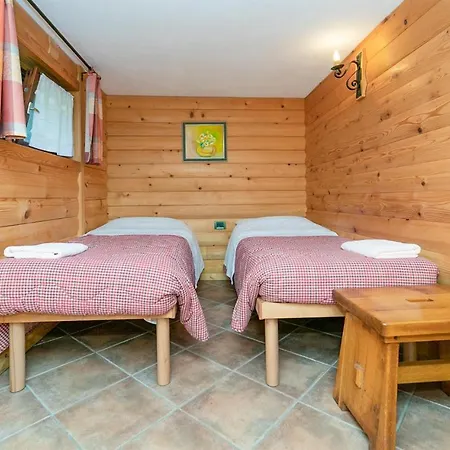 2 Bedroom Awesome In *